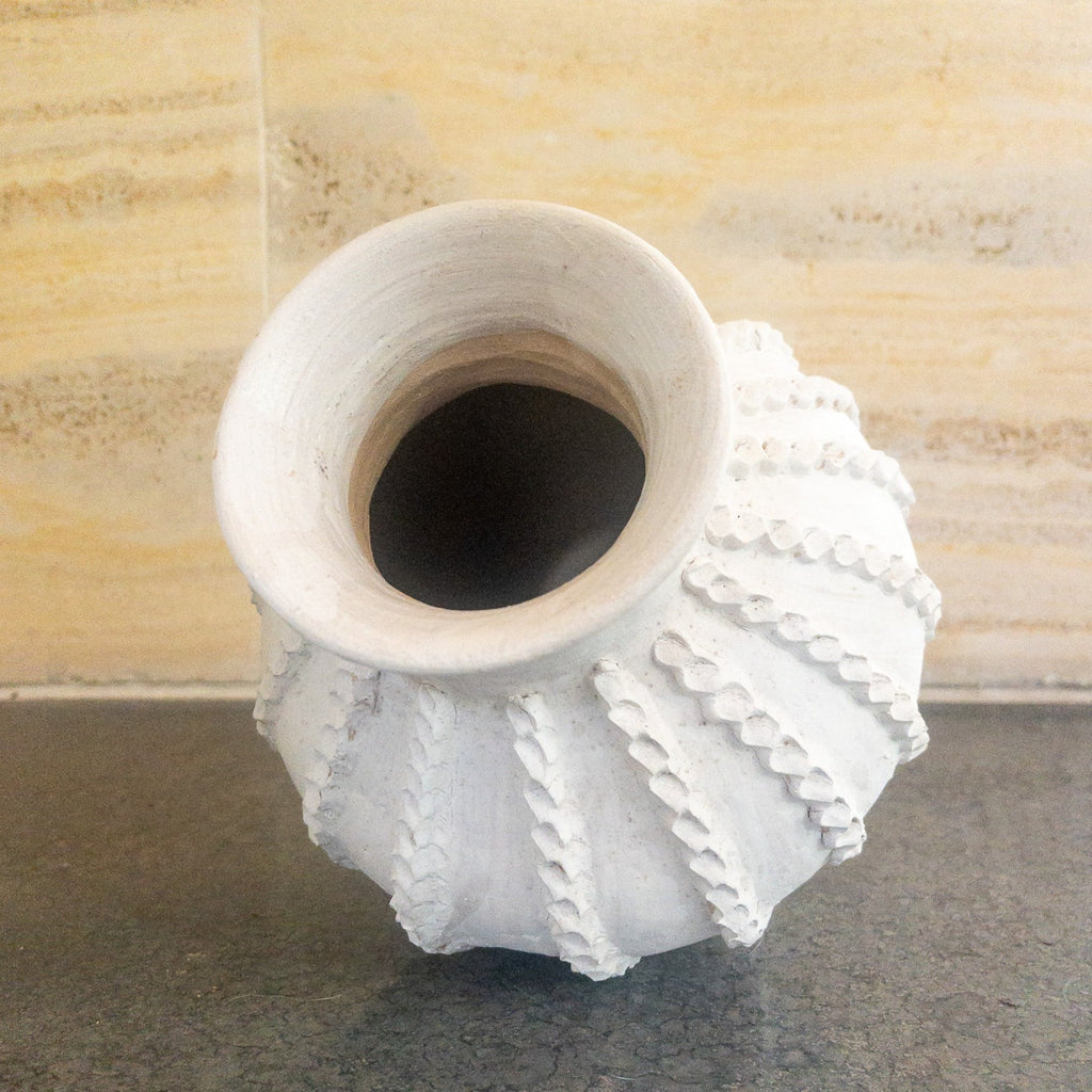 Studio CM | A white colored & textured handmade ceramic vases from Oaxaca Mexico