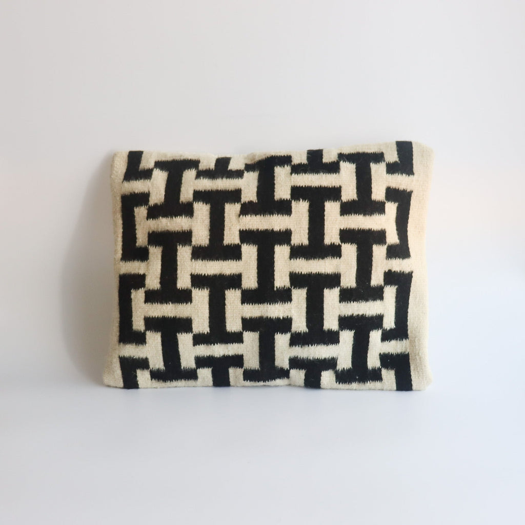 Studio CM | A handmade pillowcase using 100% natural materials with a contemporary pattern in black and white