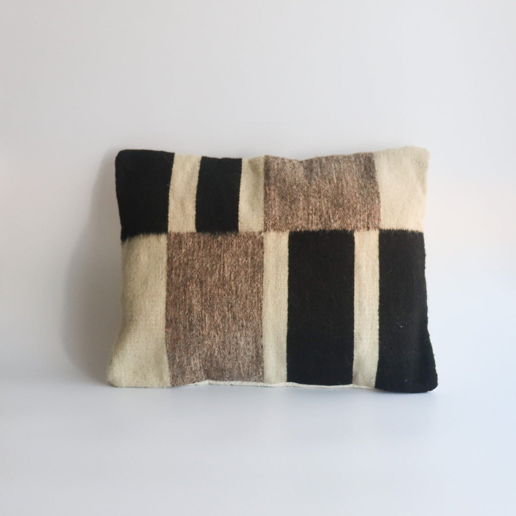 Studio CM | a Zapotec wool handmade pillowcase from Oaxaca in gray, black and white rectangular designs