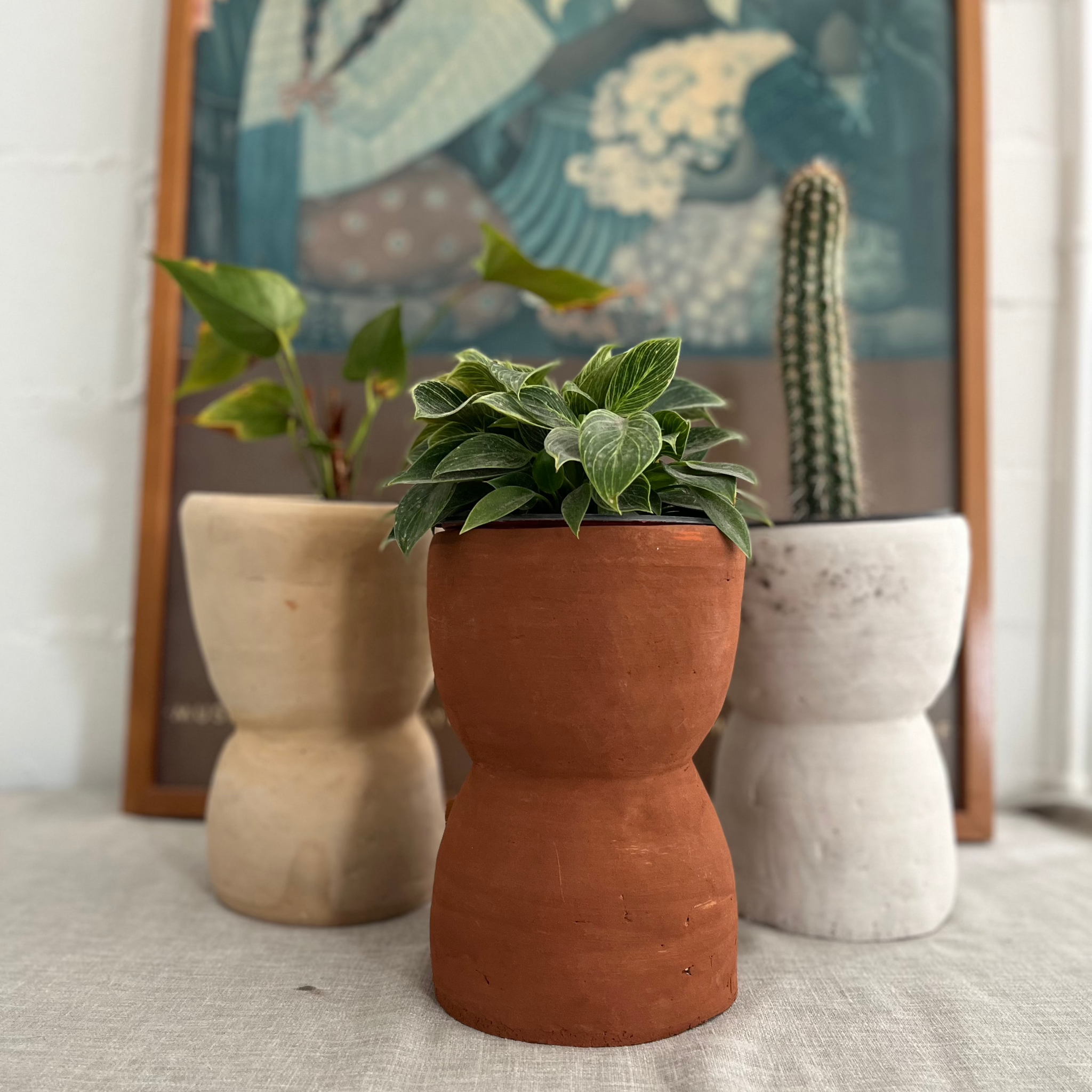 hour glass plant pot Studio CM | Ceramic Planters | Hourglass Pots