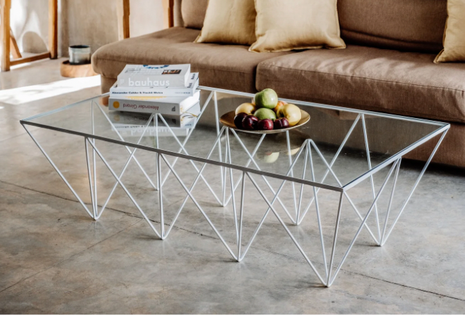 Studio CM | Coffee table with metal legs and 